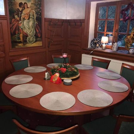 Mala Svata Hora - Penzion & Restaurace Mníšek pod Brdy 外观 照片